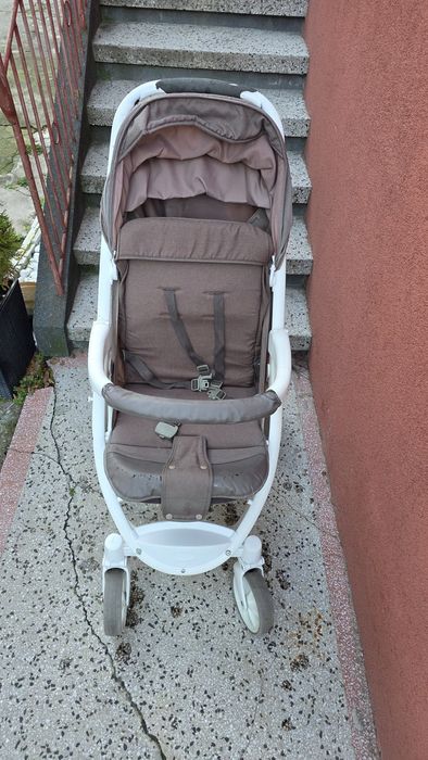 Бебешка количка lorelli