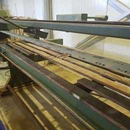 Slaif industrial, masina de slefuit orizontal, cu masa de 3 m - Italia