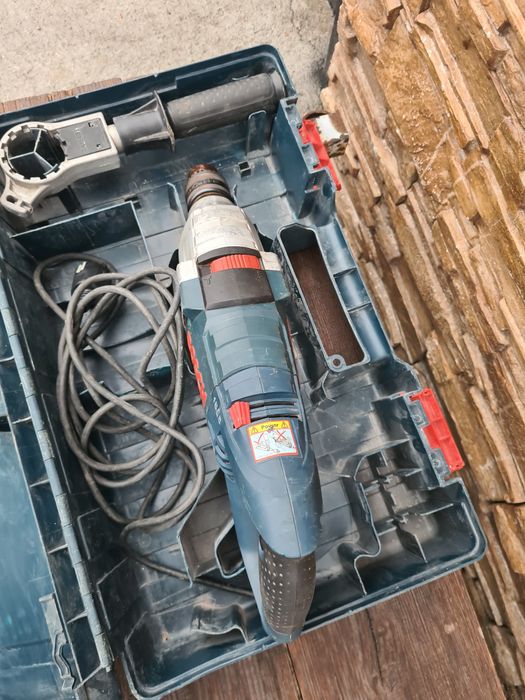 Голяма ударна бормашина Bosch!