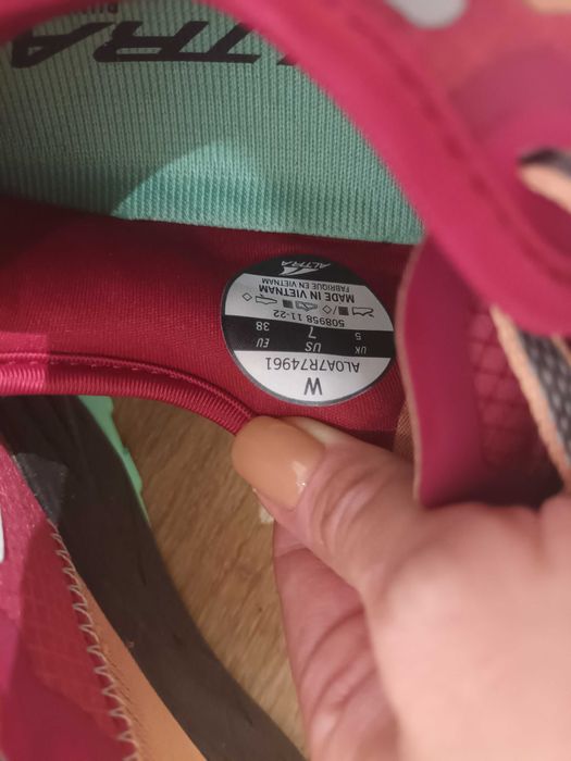 Altra Olimpus 5 маратонки за бягане