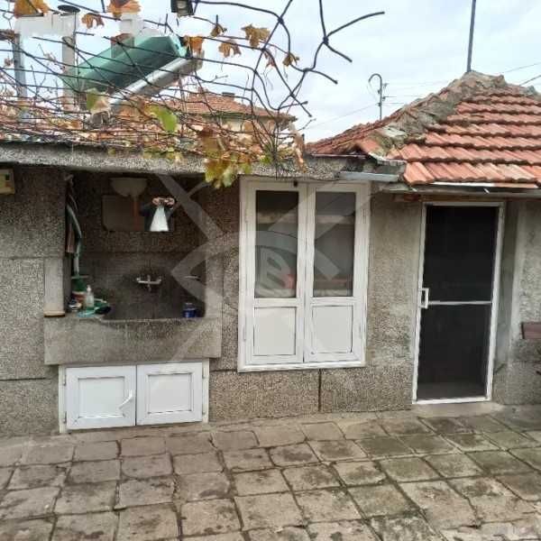 Продава се Къща в с. Черна гора, Област Стара Загора - 160 кв.м за 148 €/кв.м - Снимка #1