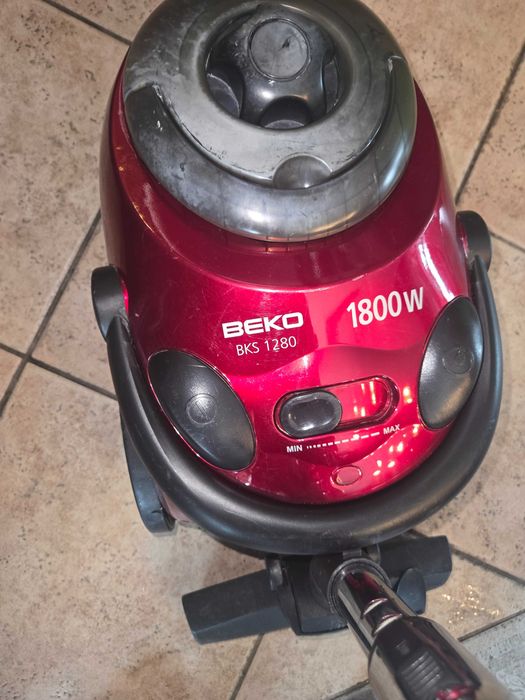 Прахосмукачка Beko BKS 1280  1800w