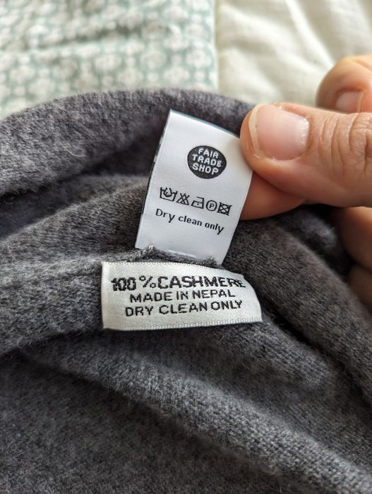 Дамски кардиган (жилетка) - 100% кашмир - внос от Непал