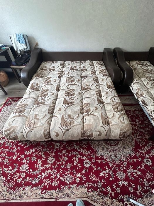 Продам диван тройка