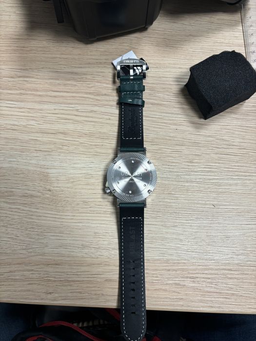 UBlast REF. UBGT46GN часовник