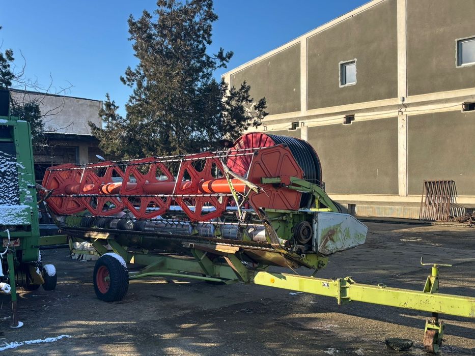 Combina Claas mega 208