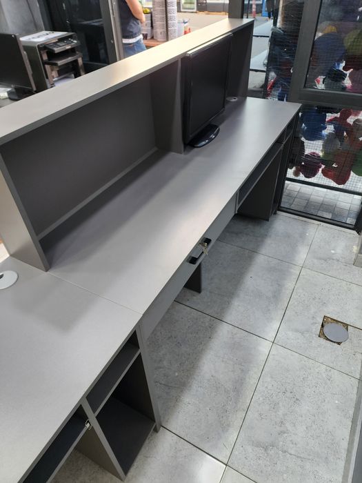 Здаётся площадь в помещении под Ремонт Сотовых,И Ремонт компьютеров