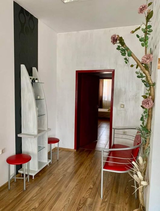 Продава се Тристаен апартамент в Луковит - 100 кв.м за 1122 €/кв.м - Снимка #4