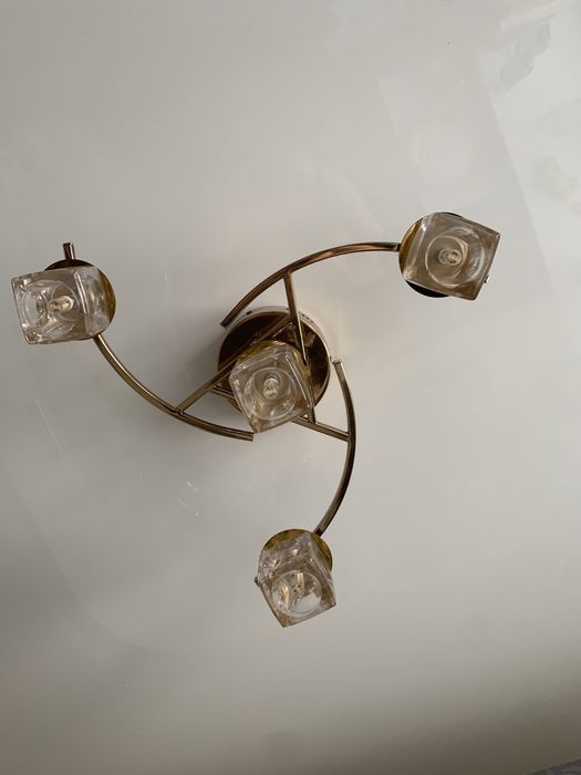 продам люстры