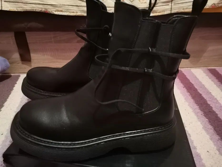 Дамски зимни боти