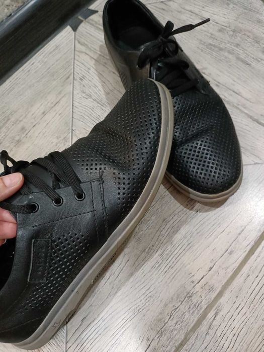 Туфли черные на подростка, 2 пары.