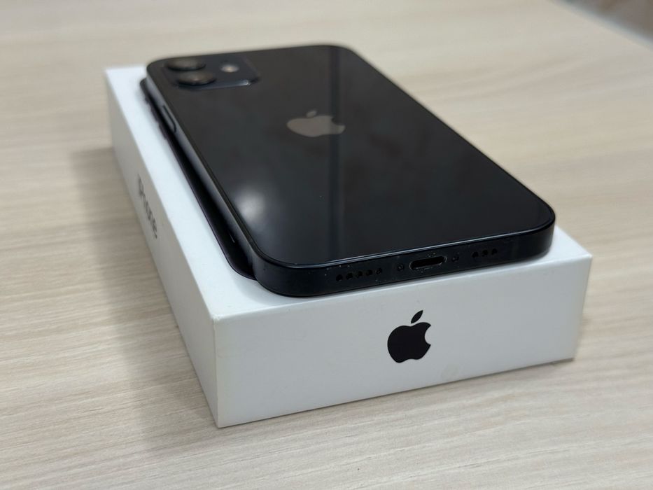iPhone 12 ,64Gb ,impecabil ,neverlocked,baterie 100%