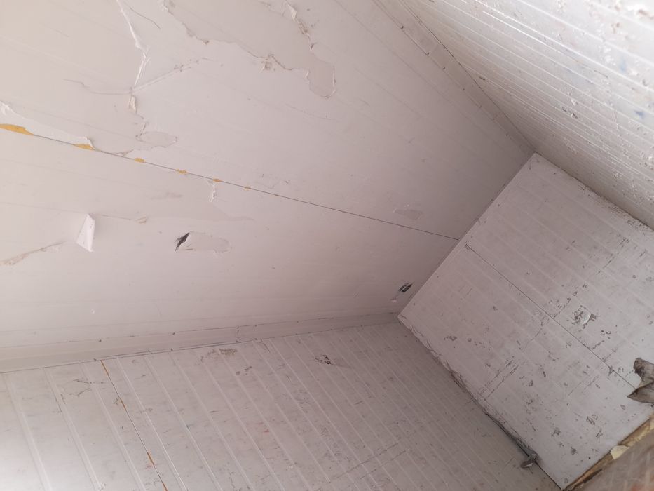 Контейнер холати расмдагидек енига 3.5  буйи 1.7