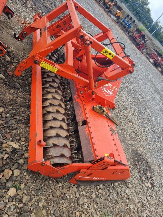 Freza Grapa Rotativa Kuhn HRB 302D