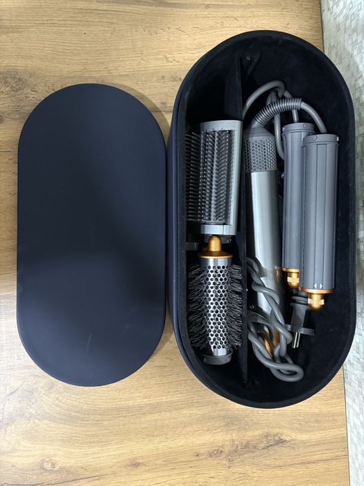 Продам Dyson Airwrap HS05 — полный комплект