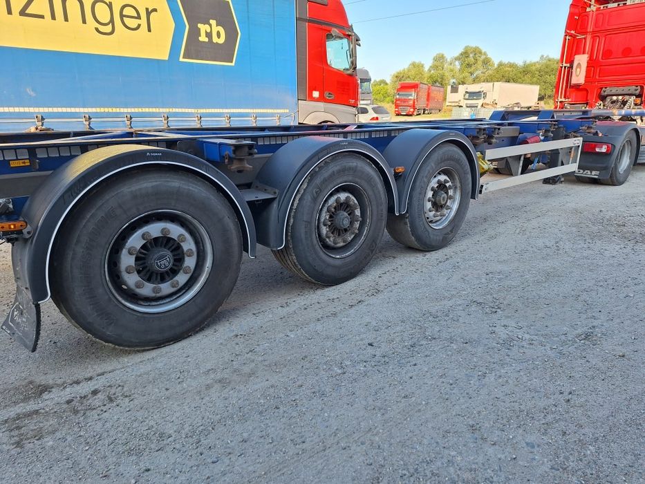 Șasiu container Van Hool 2016, 20/40 ft, stare bună