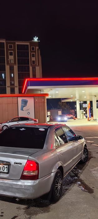 Продам Мазду 2002 год