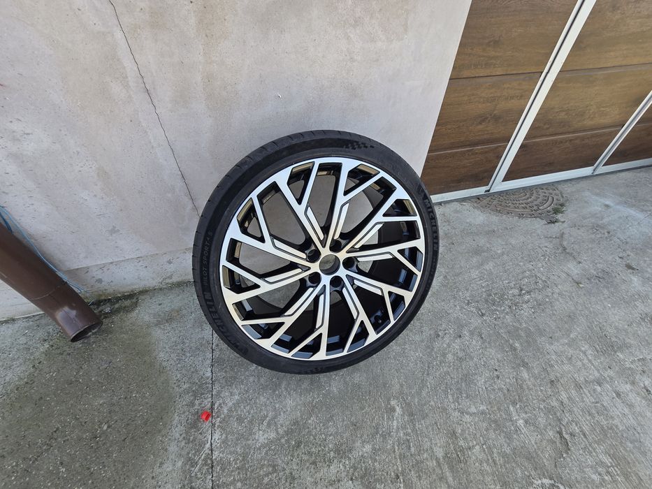 Janta AUDi S8 A8 pe 21 4N0601025AF