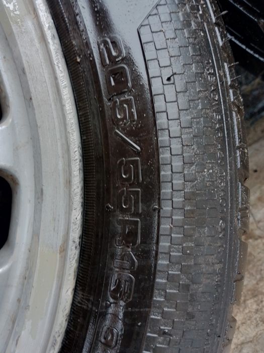 Продам Комплект Шин с дисками.