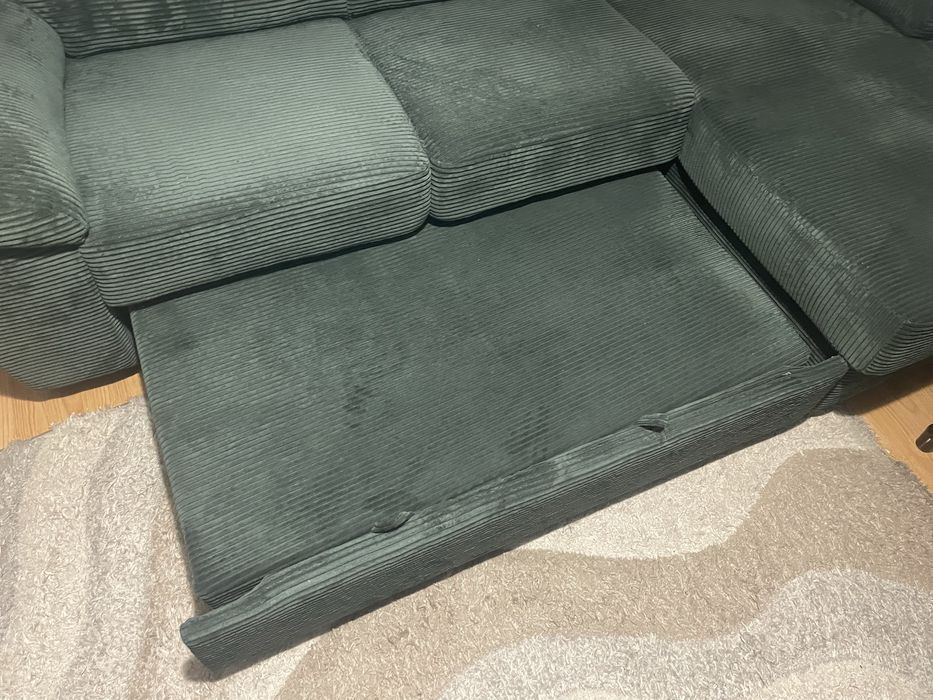 Ъглов диван с функция сън