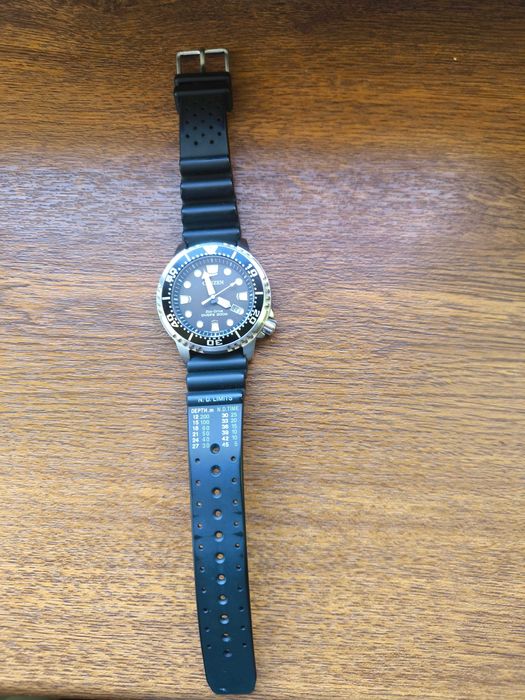 Ceas Citizen Eco Drive Diver's 200 m