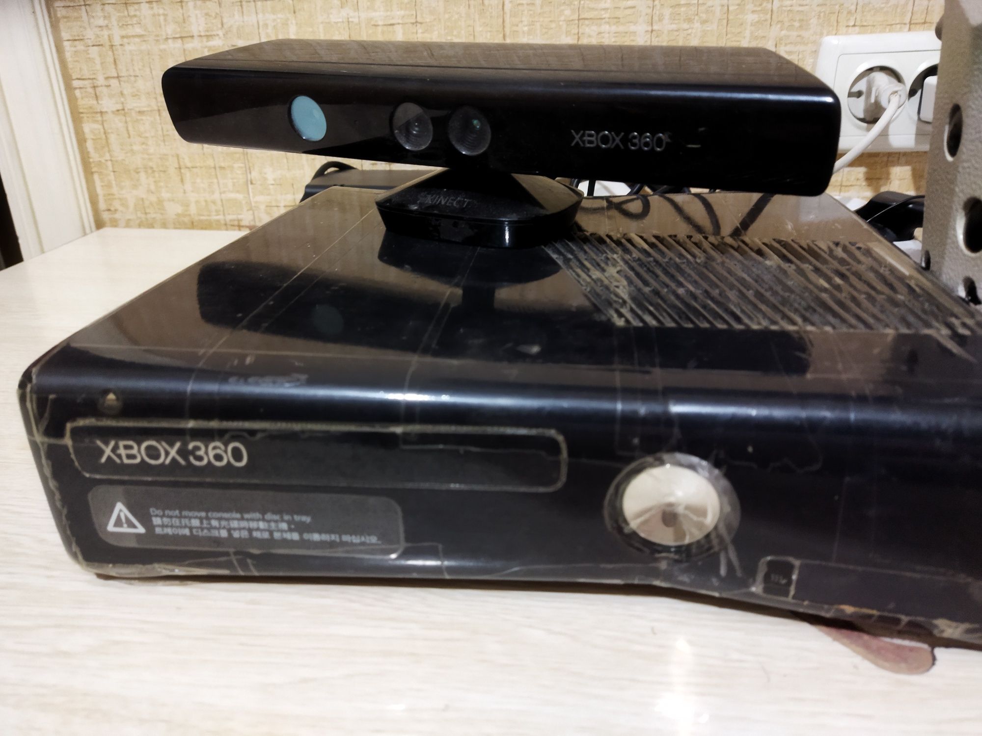 Xbox-360 + kinect. 200 игр записано.: 150 у.е. - Pristavkalar Toshkent на  Olx