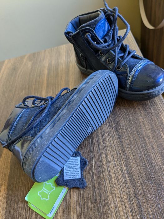 Ghetute Lasocki marimea 24 piele