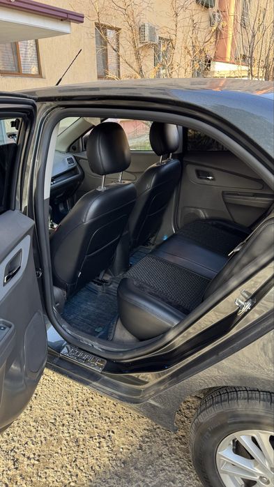 Продаеться автомобиль шевролет кобальт