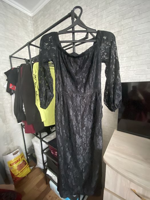 Продам женскую одежду