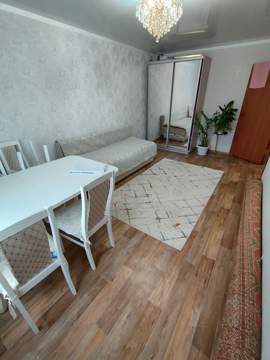 Продается 3-комн (4-87, 1 эт) с ремонтом