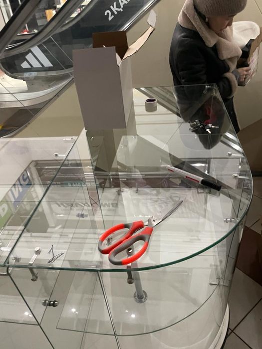 Мебель витрина  МДФ