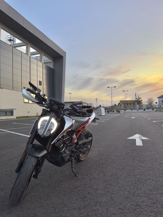 KTM Duke 125cc an 2020 km 19000