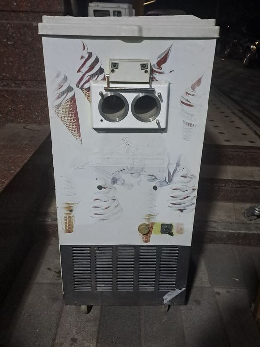 Frezer sotiladi 380w
