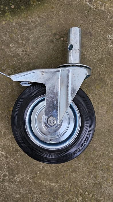 Roti cu frana ptr schela.