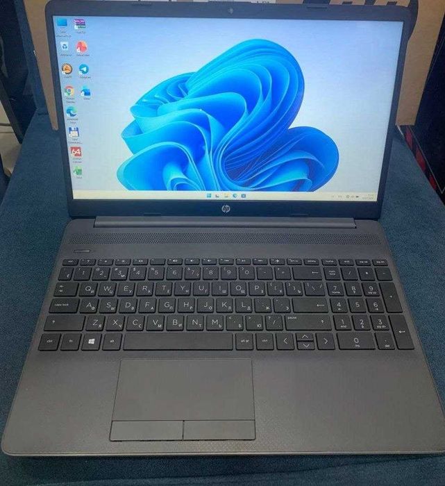 HP notebook i5 12 avlod