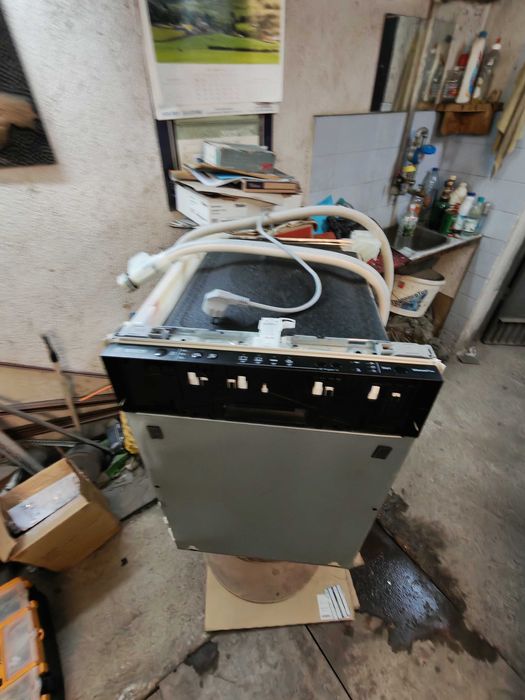 Съдомиялна за вграждане Bosh SPV40E10EU