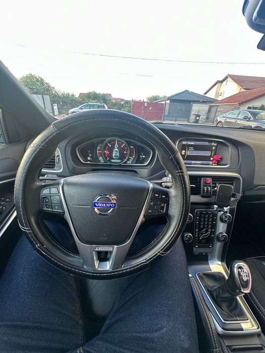 Volvo v40 D2 1.6 diesel 2013