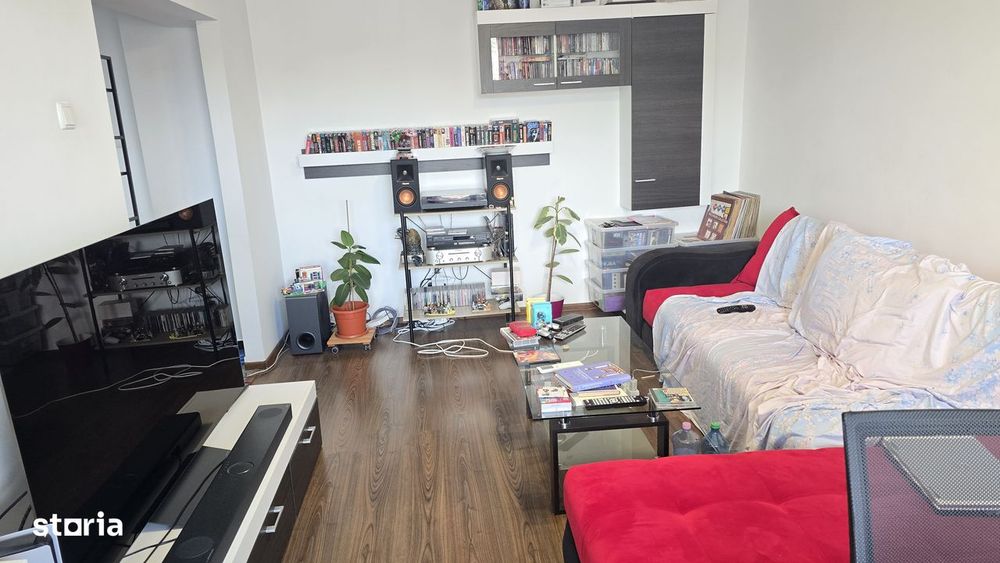Vand apartament 2 camere decomandat in Deva, zona 22 Decembrie,