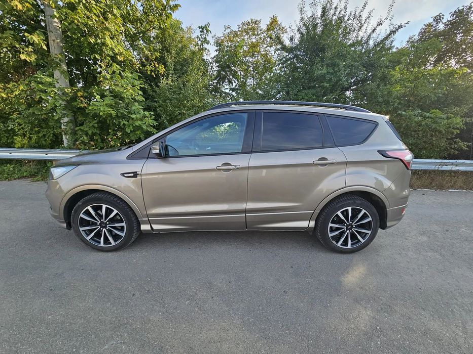 Ford Kuga Vand FORD-  ST-Line  72.000 Km reali