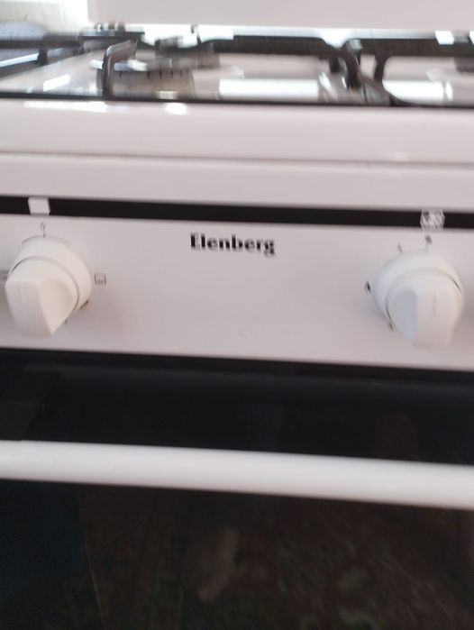 Газовая плита продам