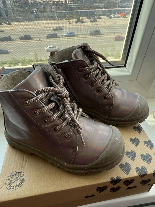 Ботинки для девочки 29 р