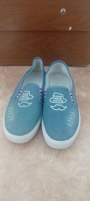 Женская лёгкая обувь