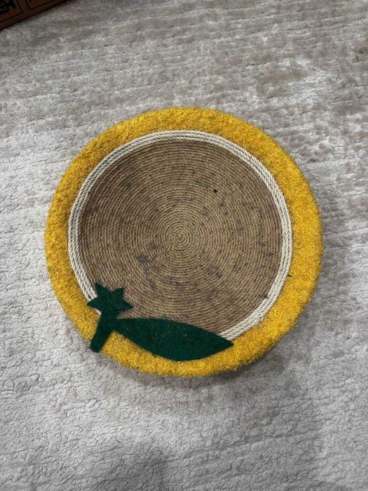 Лежанка-когтеточка для кошек