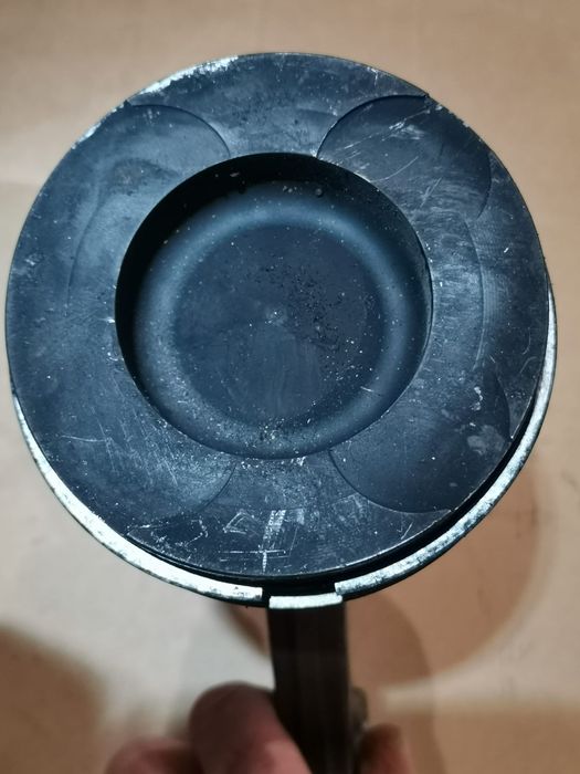 Piston cu biela Nissan X-Trail T 30 2.2dci 136 cp