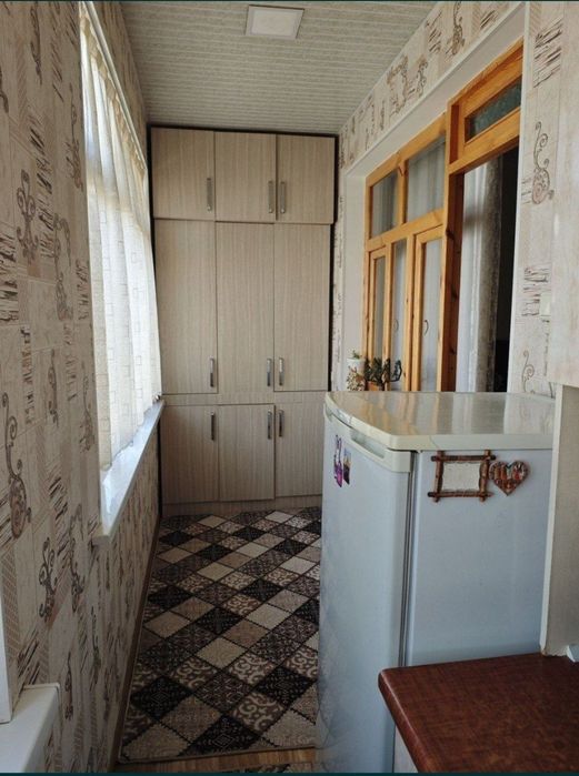 Срочно продаётся квартира Мирабадский р-н Куйлюк массив 3 2/4/4