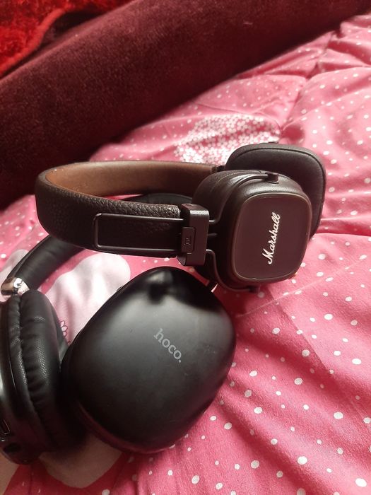 Наушники  сотилади