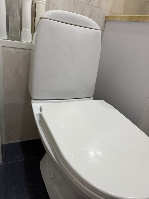 Унитаз           .