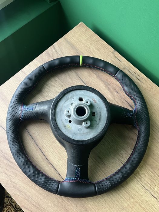 Волан BMW M-tech 2   370mm