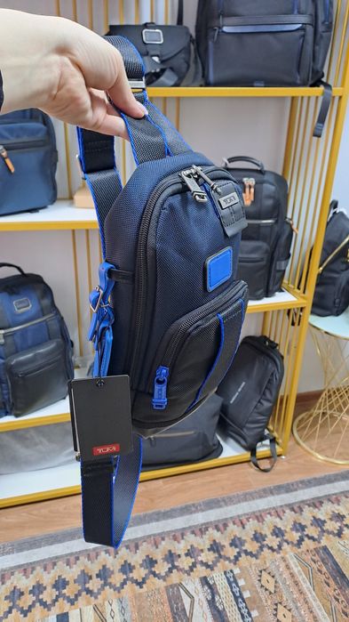 Нагрудная сумка ТUMI. Сумка через плечо.