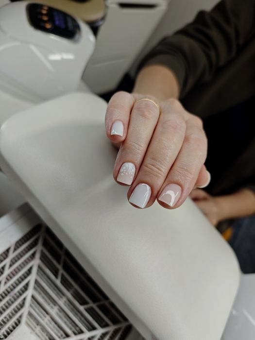 Гель лак, наращивание ногтей. Район рахмета.